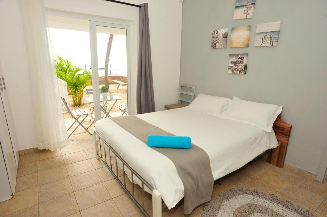 The Beach House - West Coast Mauritius Рівьєр-Нуар Екстер'єр фото