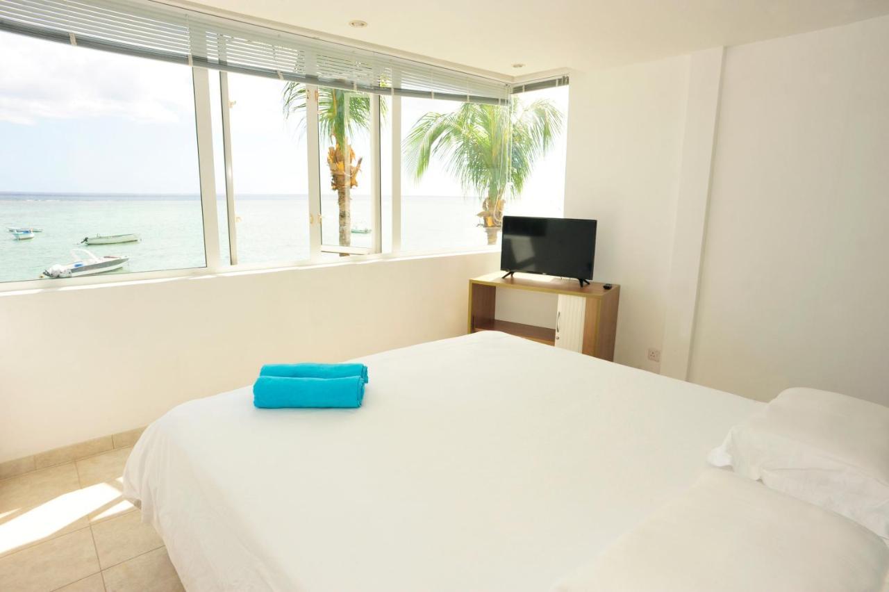 The Beach House - West Coast Mauritius Рівьєр-Нуар Екстер'єр фото