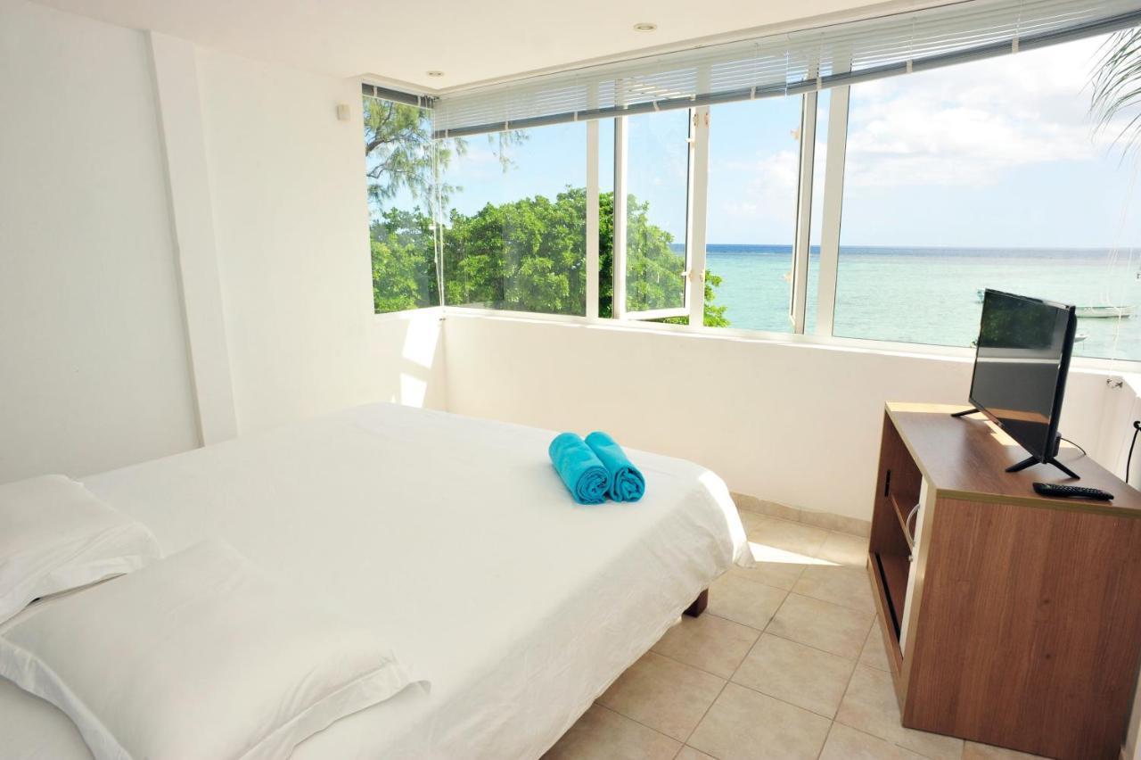 The Beach House - West Coast Mauritius Рівьєр-Нуар Екстер'єр фото